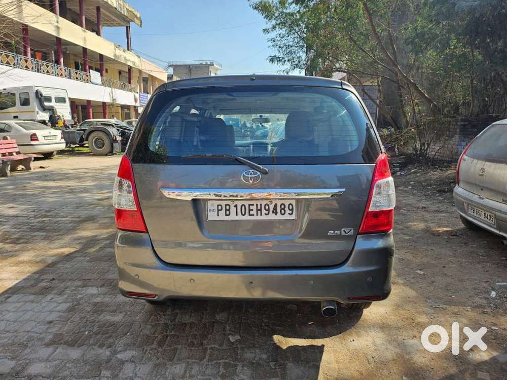 Toyota Innova 2.5 G (diesel) 7 Seater, 2012, Diesel