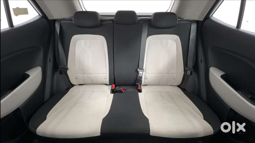 Hyundai Venue 1.2 S (o), 2023, Petrol