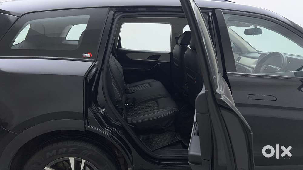Mahindra Xuv700 2.2 Ax 5 Diesel Mt Str, 2024, Diesel
