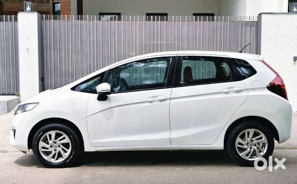 Honda Jazz V Automatic, 2016, Petrol