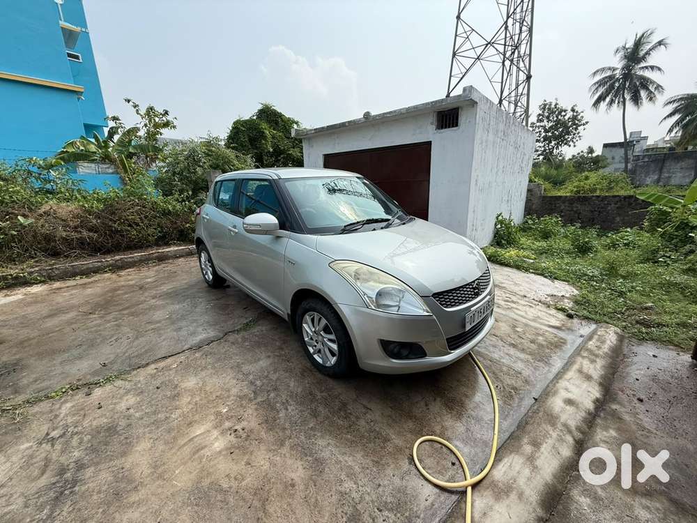 Maruti Suzuki Swift Zxi Petrol 2013