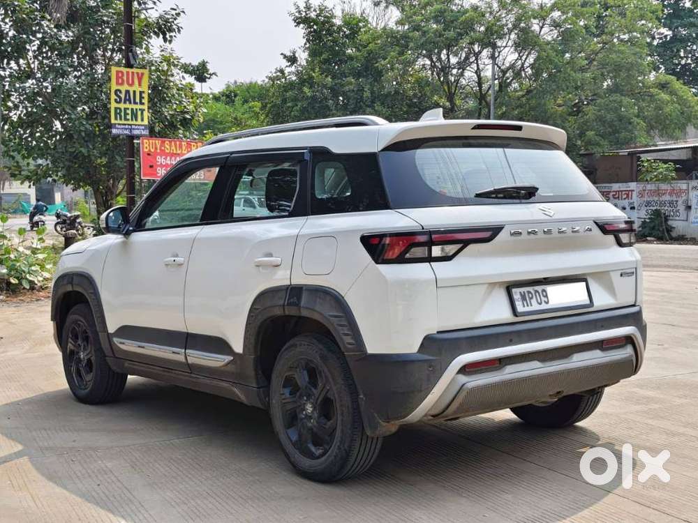Maruti Suzuki Brezza Zxi Plus Smart Hybrid, 2022, Petrol