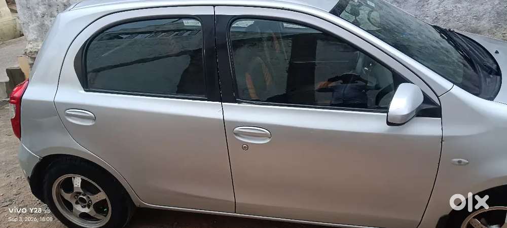 Toyota Etios Liva 2013