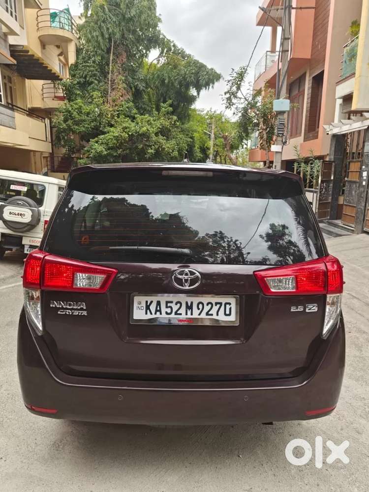 Toyota Innova Crysta 2.8 Zx At 7 Seater, 2016, Diesel