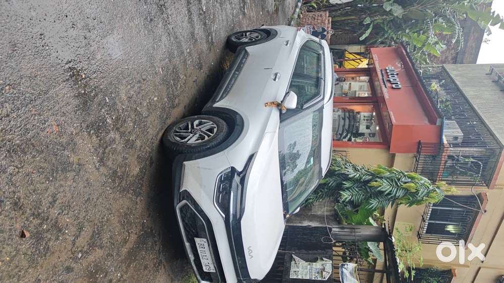 Kia Carens 2022 Luxury