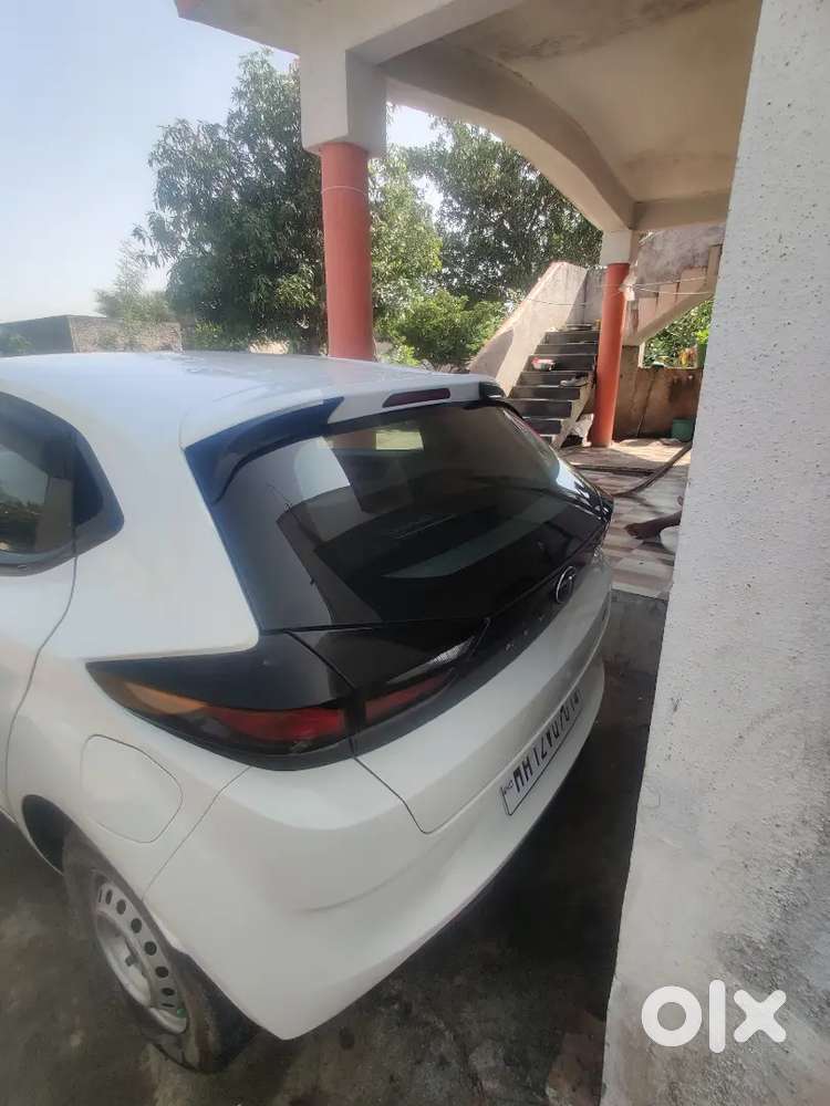 Tata Altroz Xe 2023