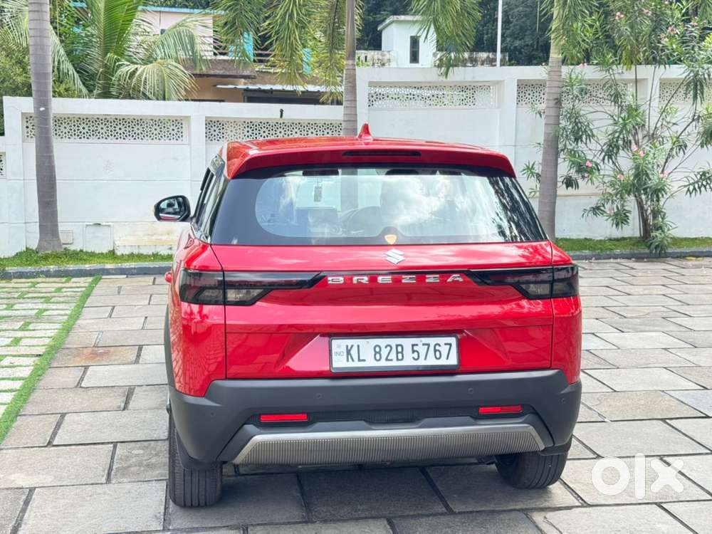 Maruti Suzuki Brezza 2025 Cng & Hybrids 10000 Km Driven