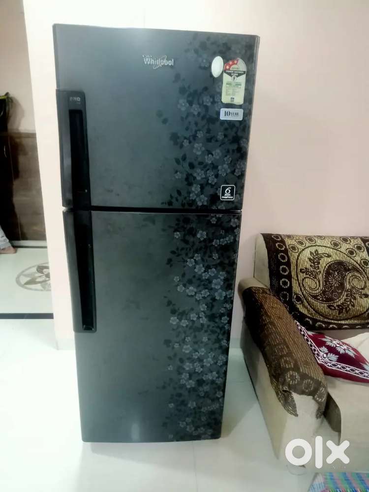 Whirlpool fridge in good condition