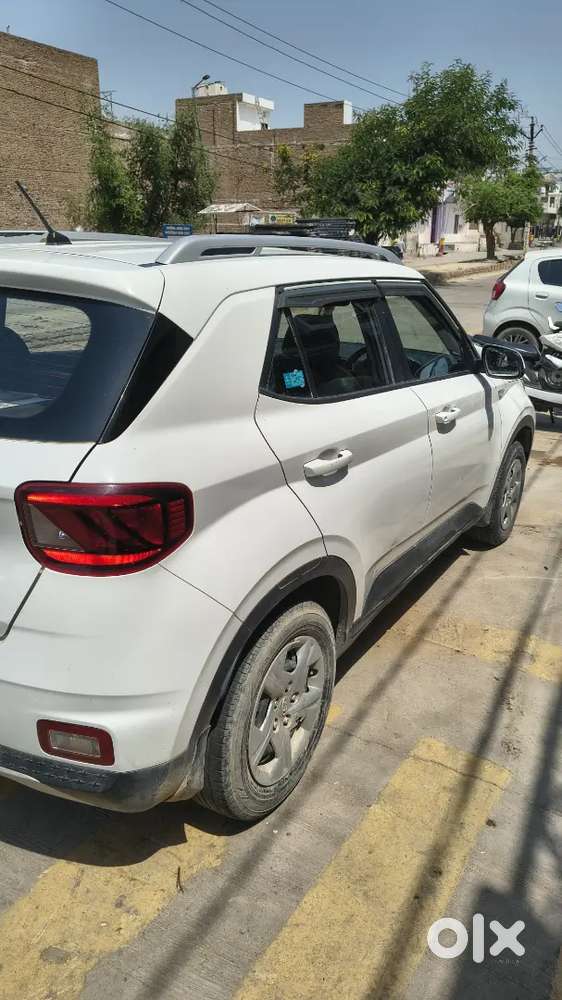 Hyundai Venue 2019 Diesel Well Maintained