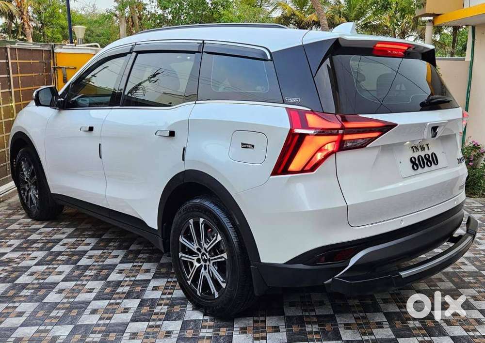Mahindra Xuv700 2.2 Ax 7 Diesel Mt Luxury Pack Str, 2025, Diesel