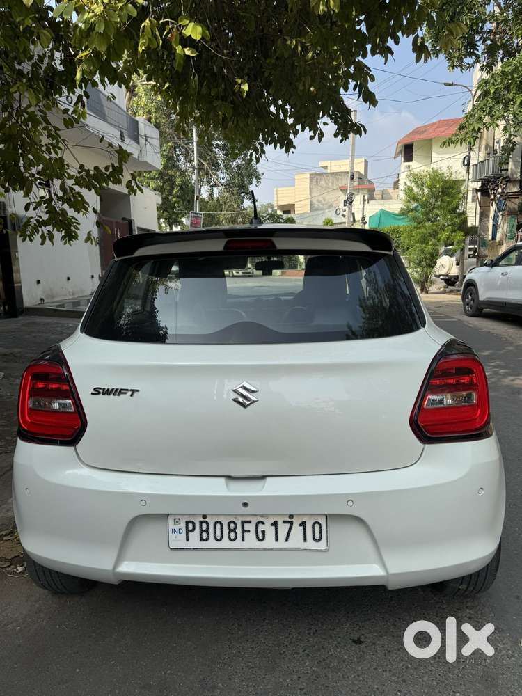 Maruti Suzuki Swift Vxi Optional, 2023, Petrol