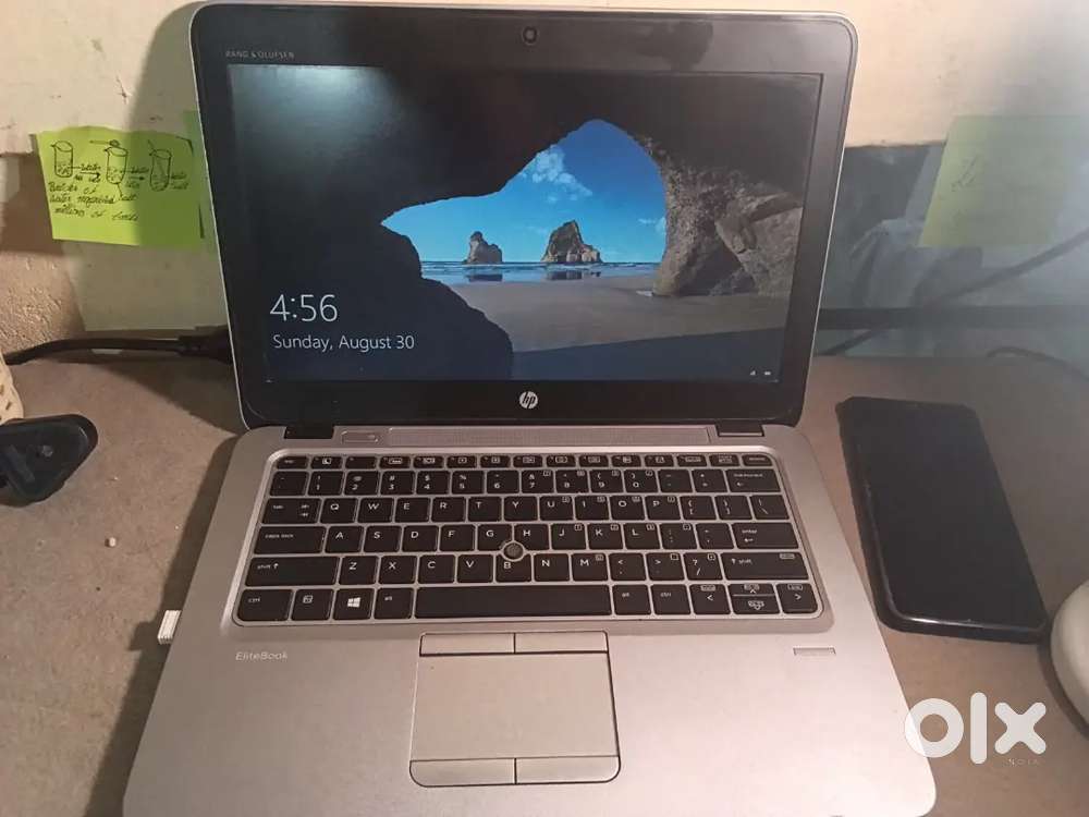 HP elitebook intel i7 laptop with graphic card and SSD