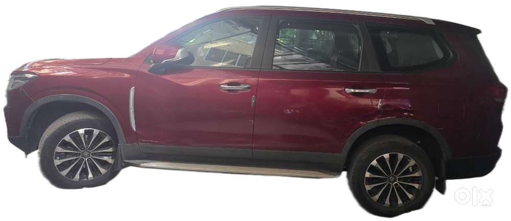 Mg Gloster, 7 Seater Suv 4×2 Super Model ,agate Red Color  Of 5th Year