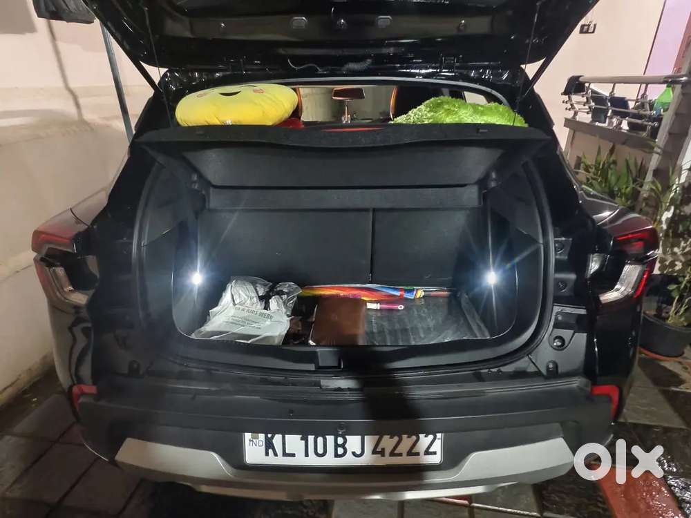 Renault Kiger 2023 Petrol Well Maintained.single Handled.stealth Black