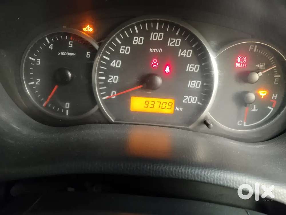 Maruti Suzuki Swift 2010 Diesel 94000 Km Driven