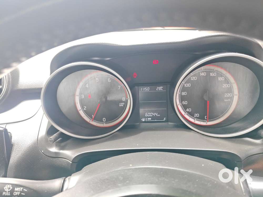 Maruti Suzuki Swift Zxi, 2021, Petrol