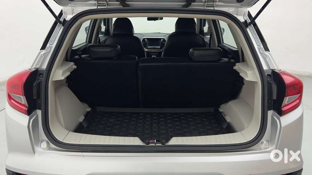 Mahindra Xuv300 W8 Diesel, 2023, Diesel