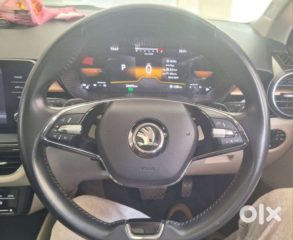 Skoda Slavia 1.5 Tsi Style At, 2023, Petrol