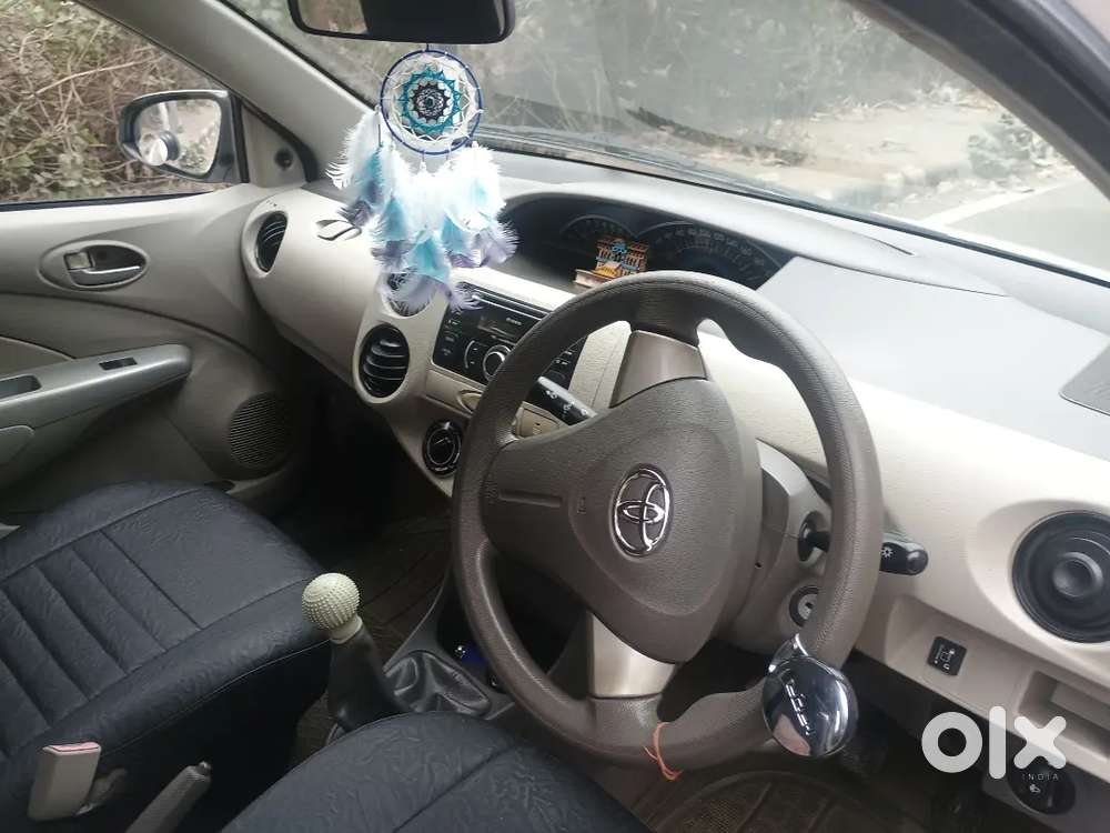 Well Maintained Only 72000 Km Driven Cng Fitted Car For Sale Year 2015