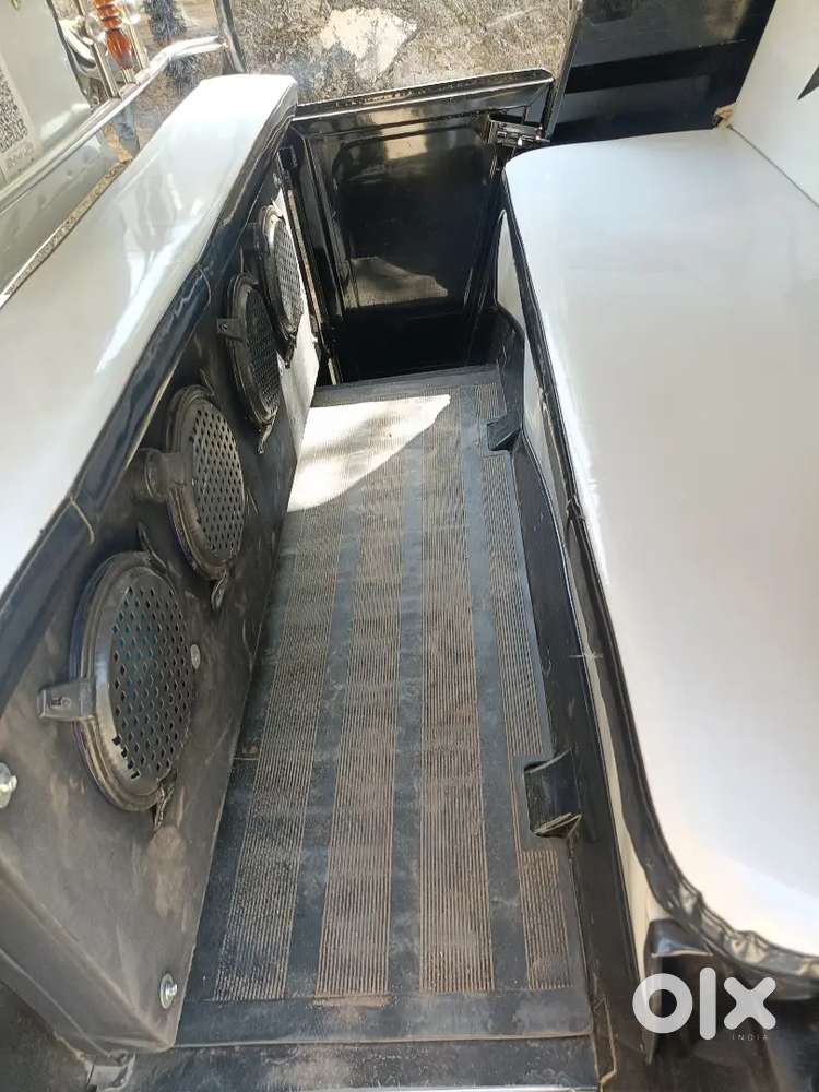 Urgent Requirement Auto Rickshaw Sale