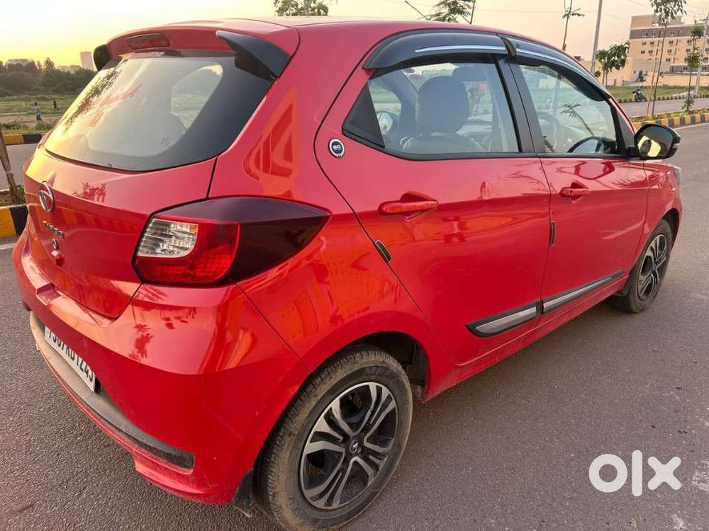 Tata Tiago 1.2 Revotron Xta, 2023, Petrol