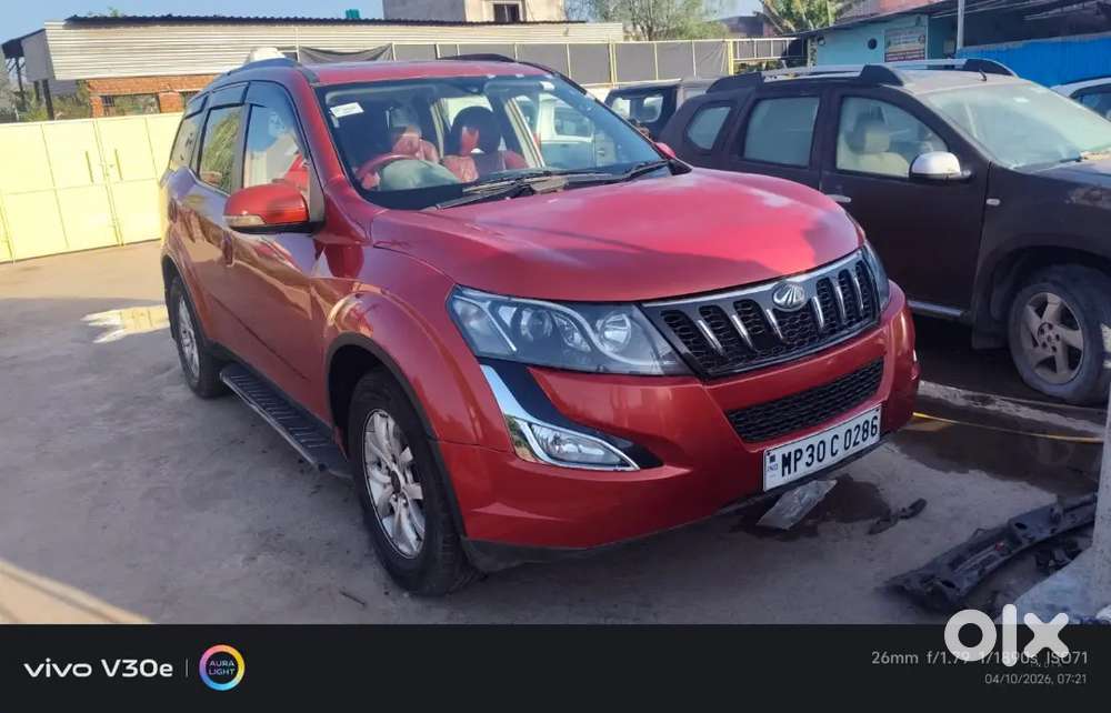 Mahindra Xuv500 2015 Diesel 130000 Km Driven