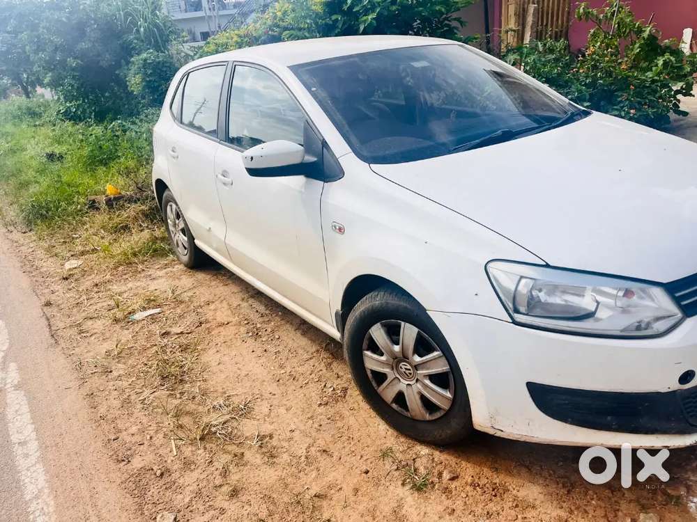 Volkswagen Polo Comfortline 2011 Car