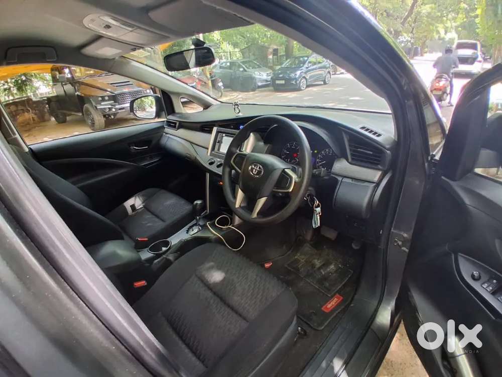 Toyota Innova Crysta Gx 2017
