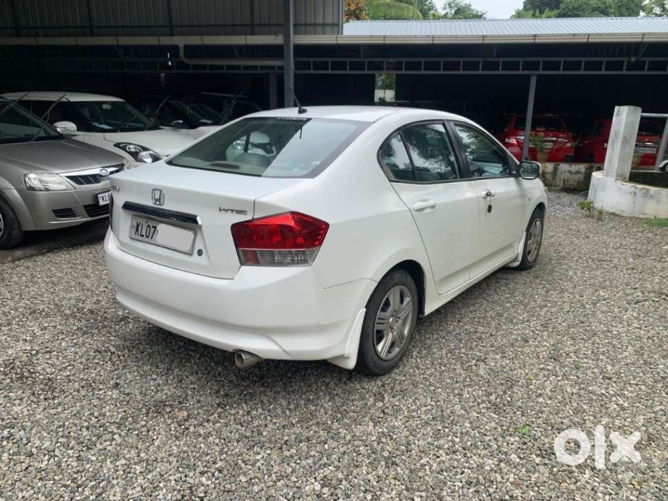 Honda City 1.5 E Mt, 2010, Petrol