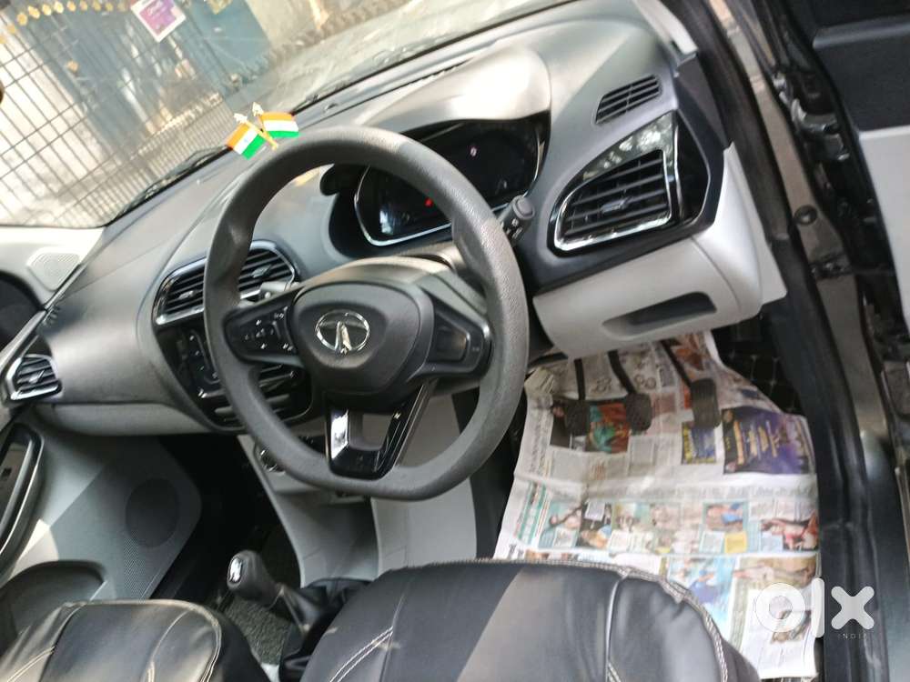 Tata Tiago 1.2 Revotron Xt Rhythm, 2022, Petrol