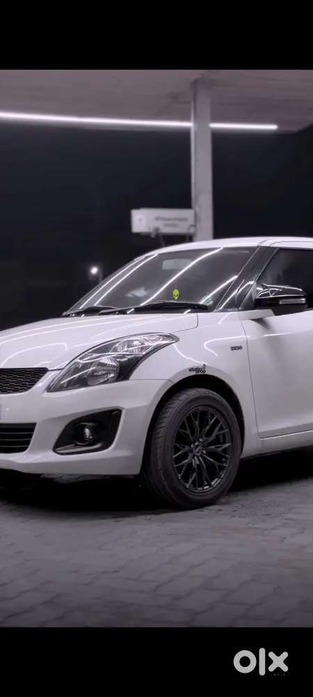 Swift Type 2 
Model 2014
Kilometre 102000
New Insurance 
New Tyre