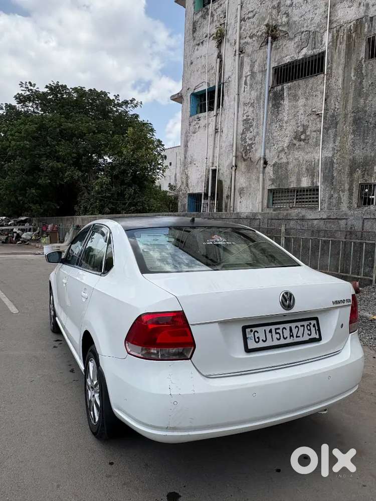 Volkswagen Vento Highline 2012