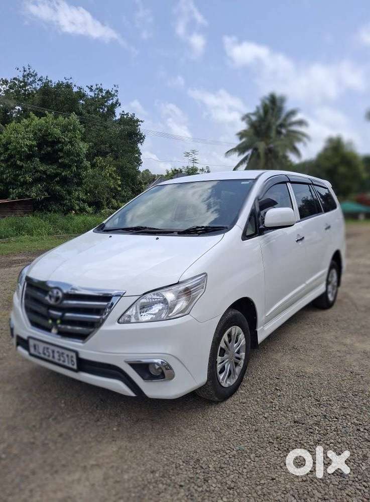 Toyota Innova 2.5 G (diesel) 8 Seater, 2016, Diesel