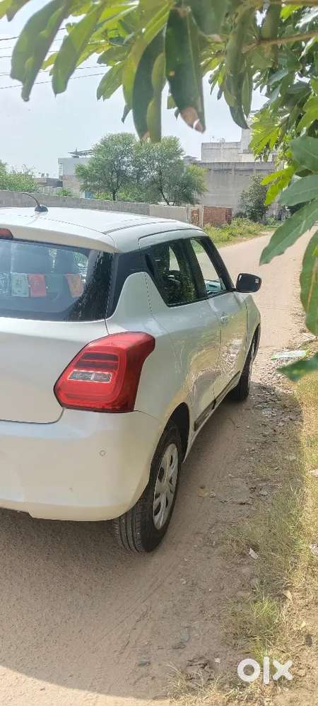 Maruti Suzuki Swift Petrol 2022