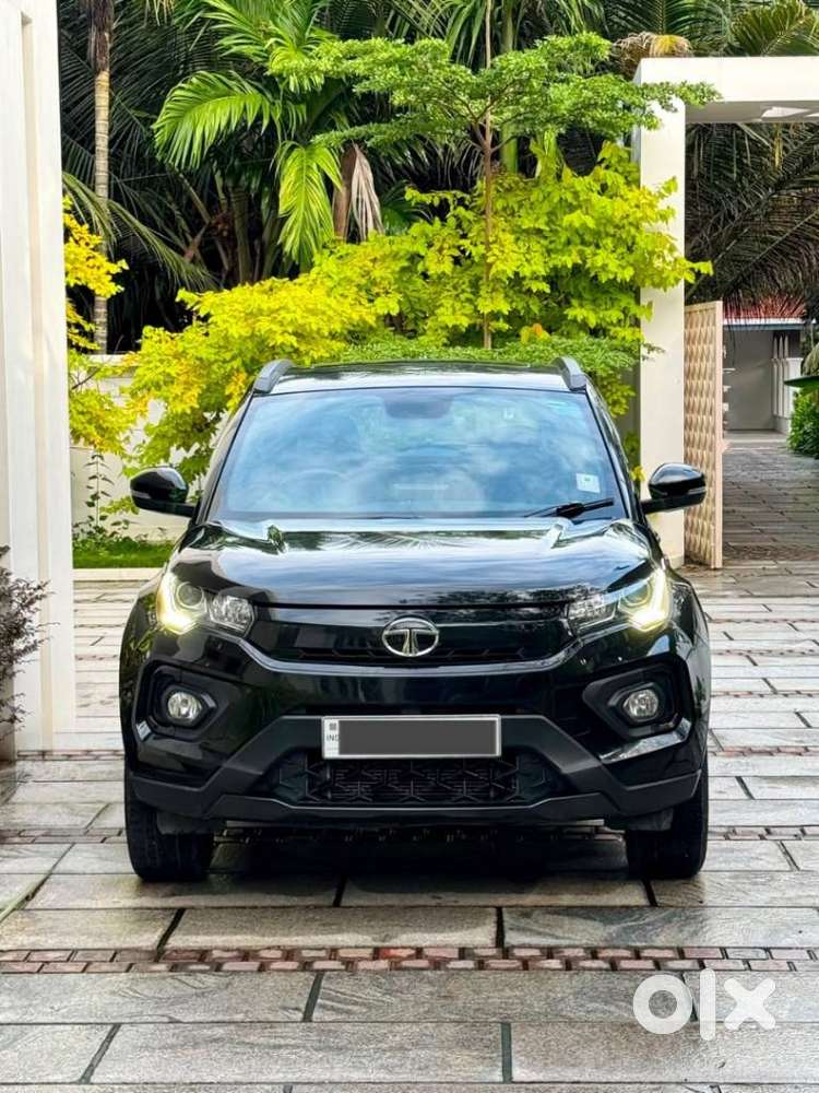 Tata Nexon, 2022, Petrol