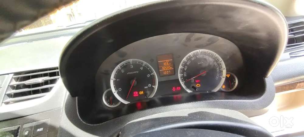 Maruti Suzuki Swift Dzire 2015 Diesel 90000 Km Driven