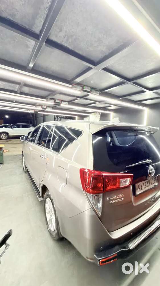 Toyota Innova Crysta 2023.