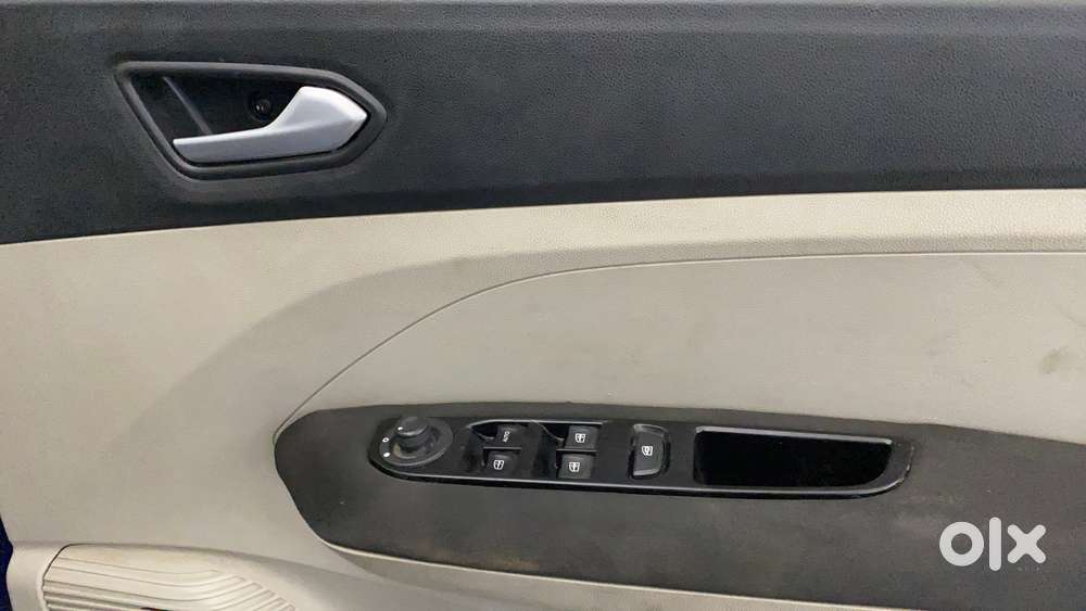 Renault Triber Rxz, 2020, Petrol