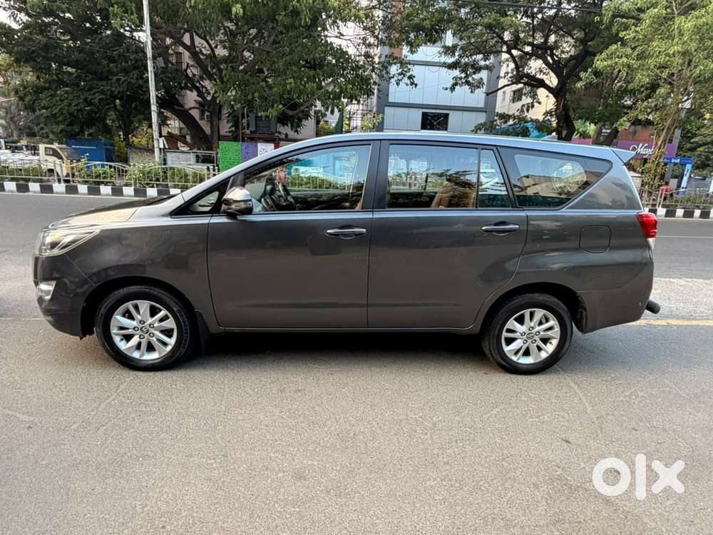 Toyota Innova Crysta 2019