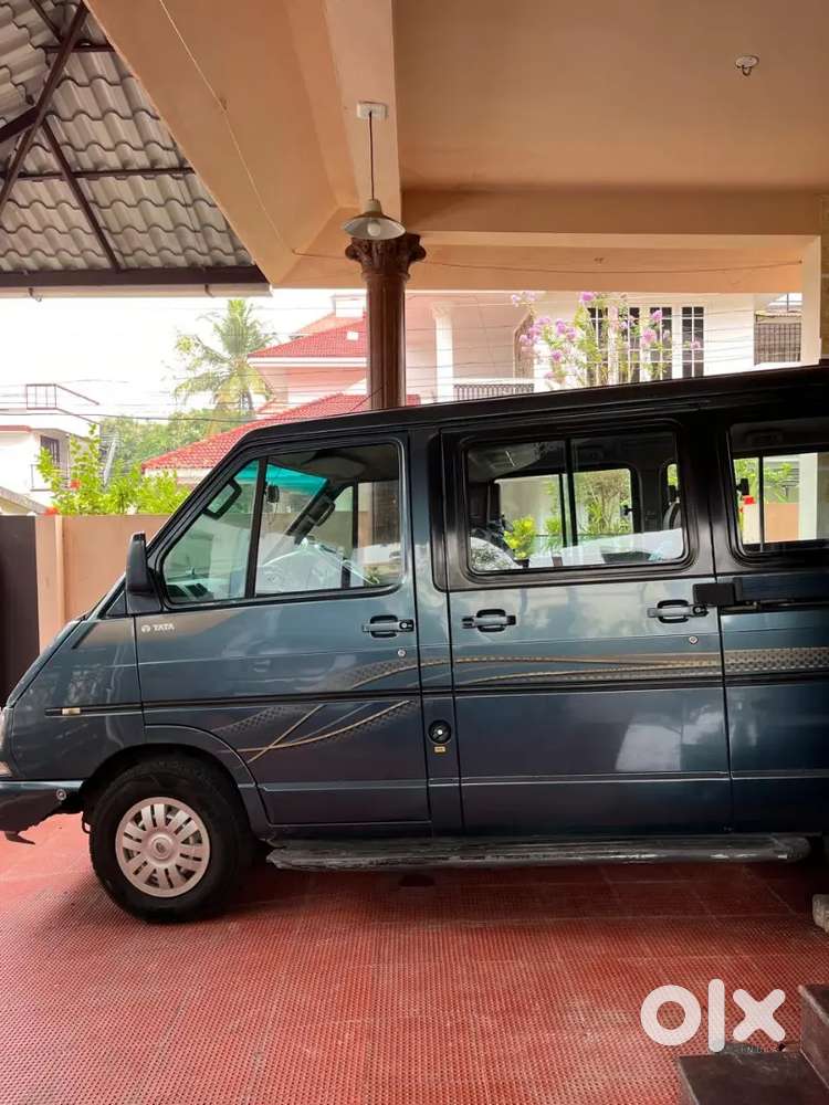Tata Winger  2011 Diesel  Winger Platinum