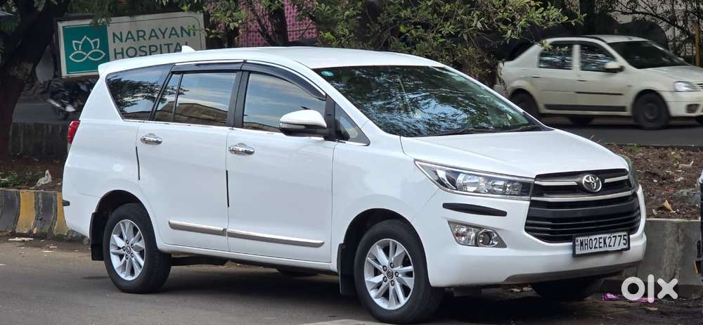 Toyota Innova Crysta 2.4 G Mt 8s, 2016, Diesel