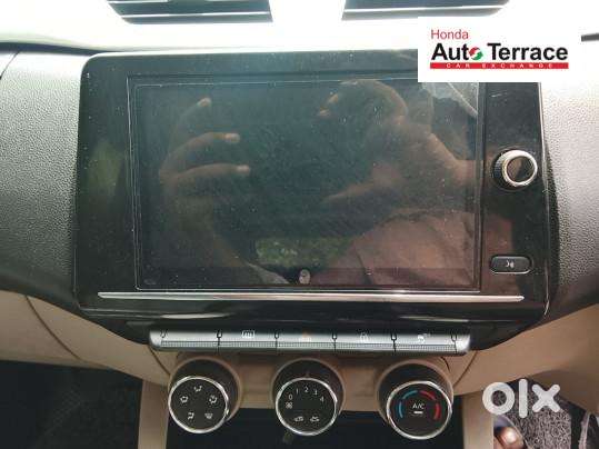 Renault Triber Rxz, 2024, Petrol