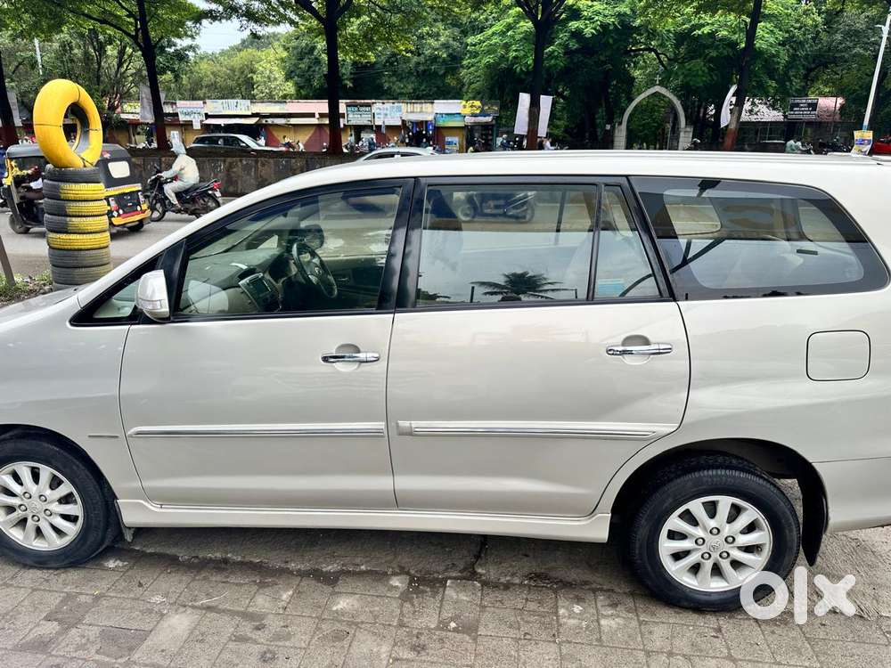 Toyota Innova 2.5 Vx (diesel) 8 Seater Bs Iv, 2012, Diesel