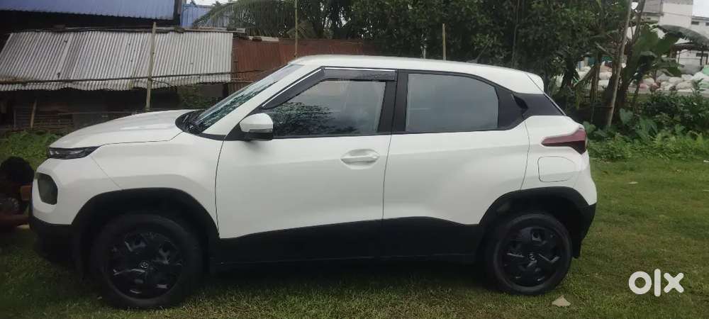 Tata Punch 2023 Petrol 42000 Km Driven