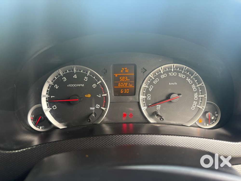 Maruti Suzuki Swift 2018 Zxi Plus, 2015, Petrol