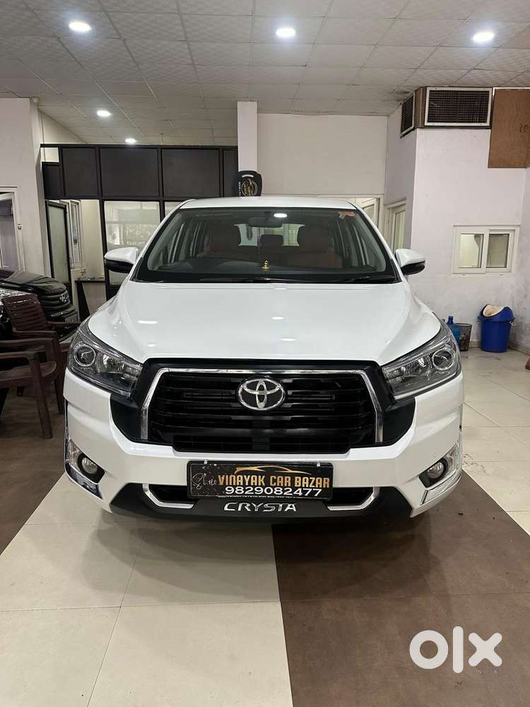 Toyota Innova Crysta 2.4 V, 2025, Diesel