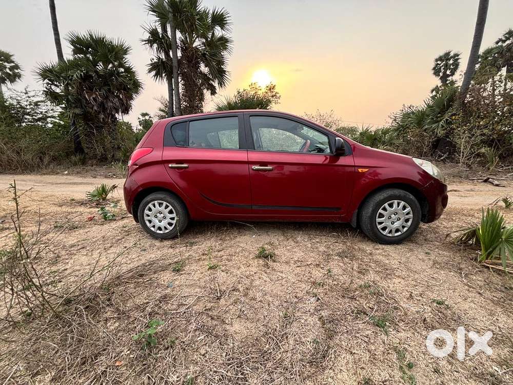 Hyundai I20 2012 Petrol 18 Km Driven