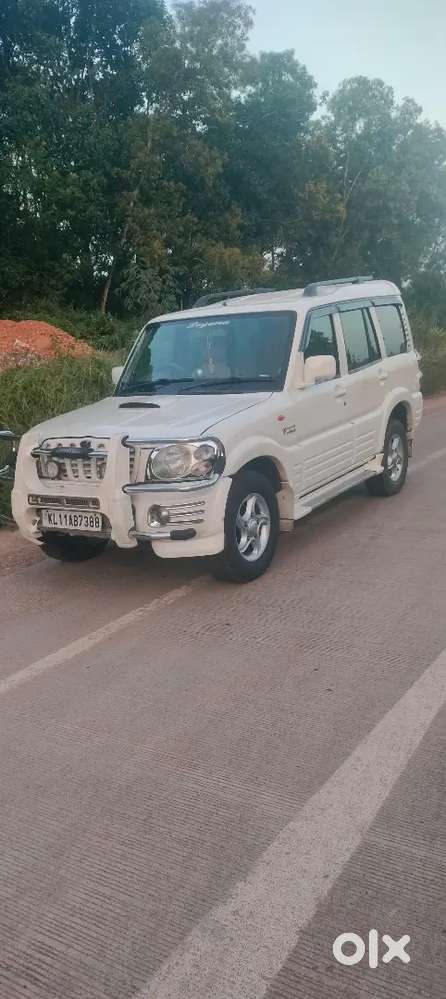 Mahindra Scorpio Classic 2008 Diesel 120000 Km Driven