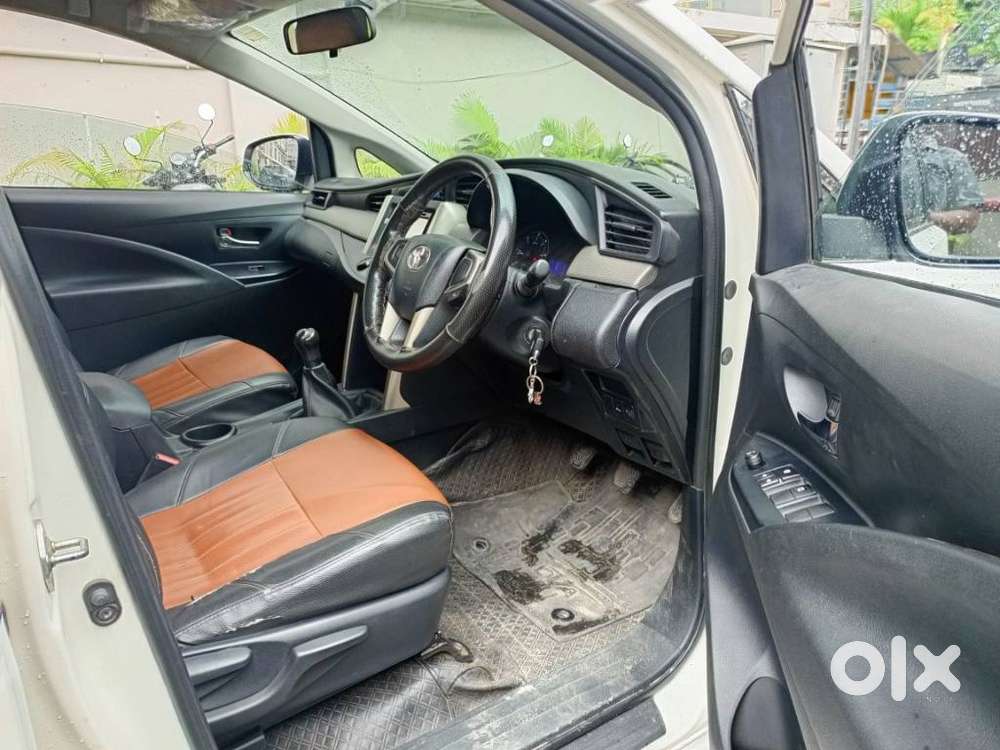 Toyota Innova Crysta 2.4 G Mt 8s, 2017, Diesel