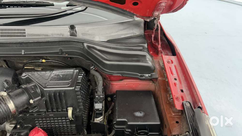 Mahindra Xuv300 W8 (o) 1.5 Diesel Amt Dual Tone, 2019, Diesel